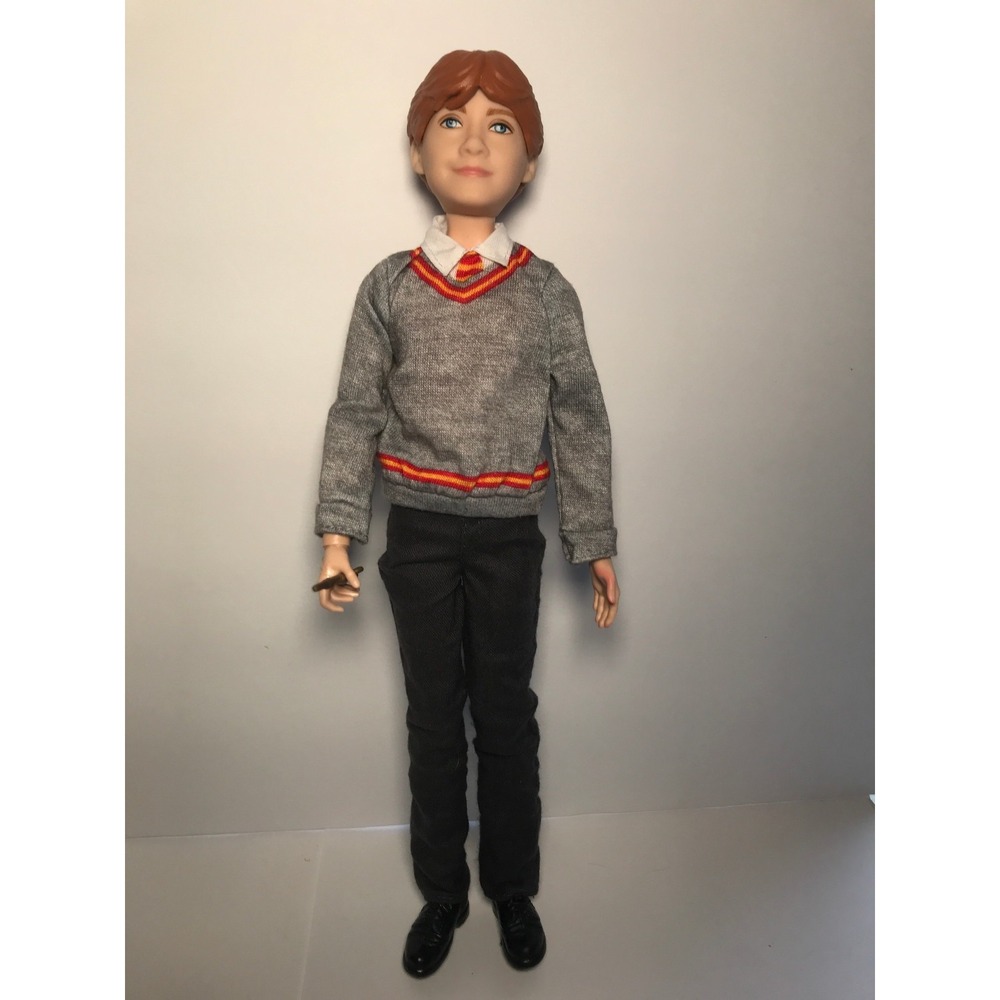 Mattel 2018 Harry Potter #FYM52 Wizarding World Ronald Weasley Doll With Wand